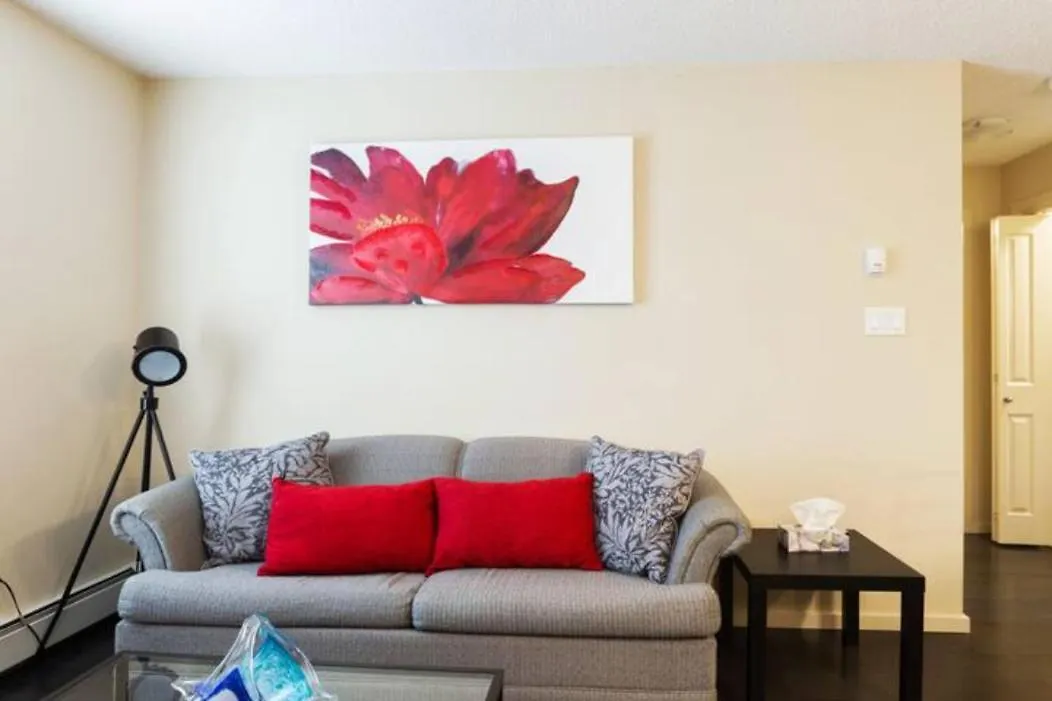 Executive Winderemere Condo I Secure Ug Parking I Wifi! Edmonton Apartment