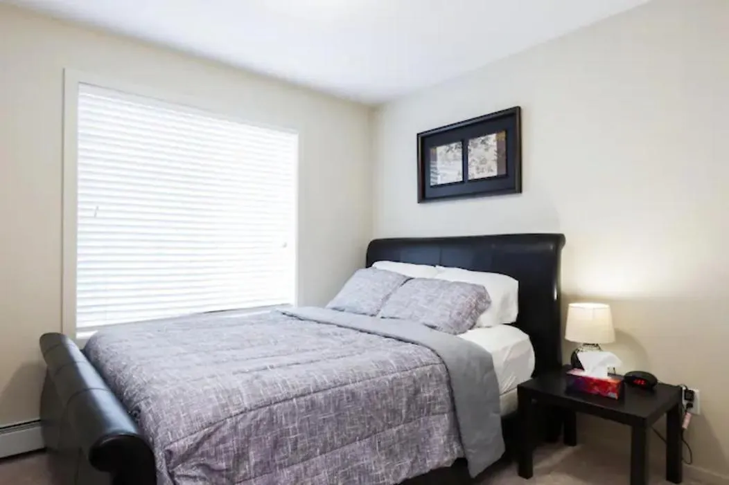 Executive Winderemere Condo I Secure Ug Parking I Wifi! Edmonton 0*,